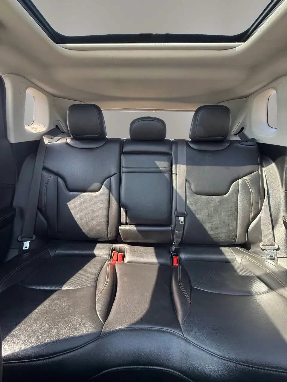 Used 2019 Jeep Compass Limited AWD/4WD image 6