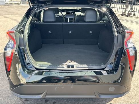 Used 2016 Toyota Prius Three Touring image 31