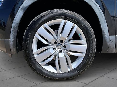 Used 2019 Volkswagen Atlas SE image 11