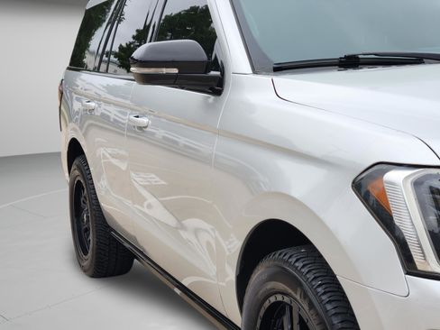 Used 2019 Ford Expedition Limited w/ Equipment Group 303A AWD/4WD image 37