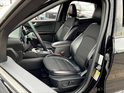 Used 2024 Ford Escape ST-Line image 13