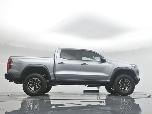 Used 2024 Chevrolet Colorado ZR2 w/ Technology Package image 51
