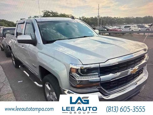 Used 2018 Chevrolet Silverado 1500 LT w/ Texas Edition RWD image 4