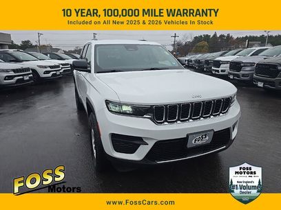 Used 2023 Jeep Grand Cherokee Laredo