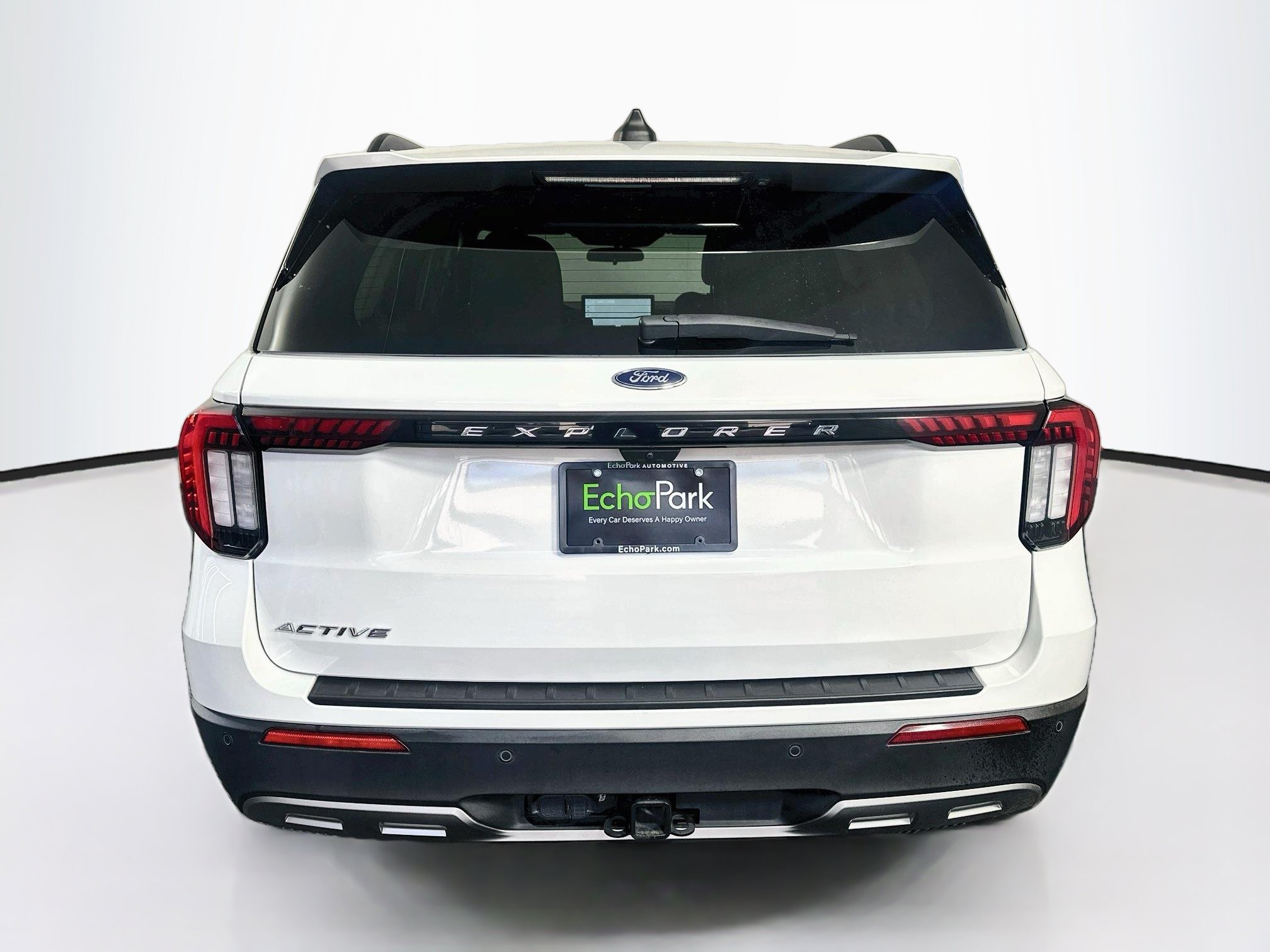 Used 2025 Ford Explorer Active w/ Active Comfort Package RWD image 7