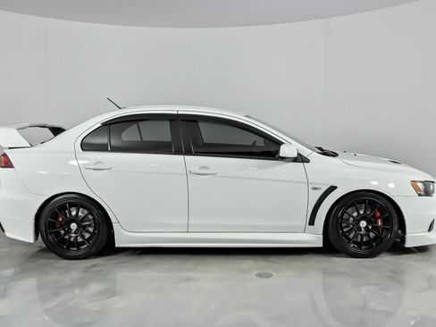 Used 2014 Mitsubishi Lancer Evolution GSR image 14