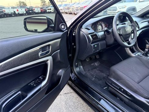 Used 2016 Honda Accord EX image 17