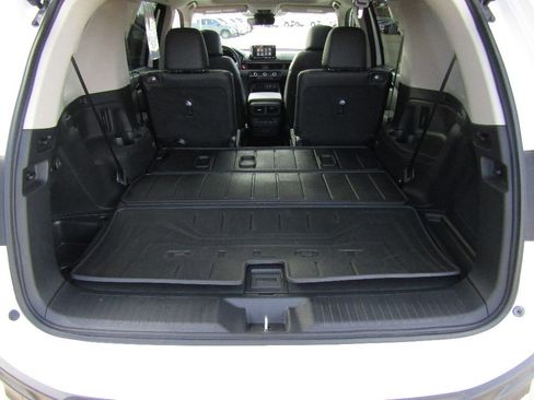 Used 2023 Honda Pilot Touring image 16