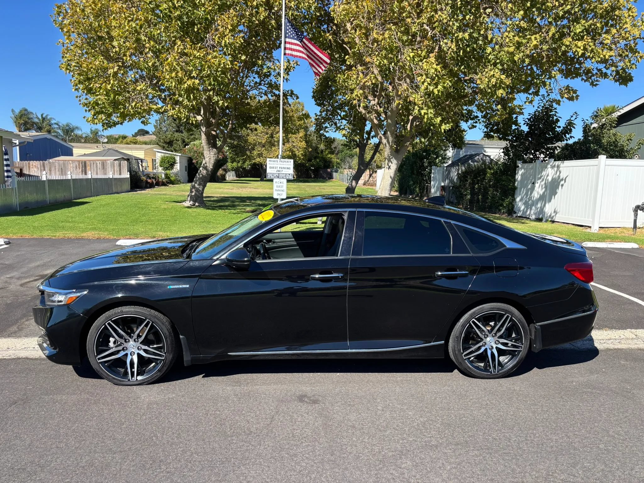 Used 2022 Honda Accord Touring image 1