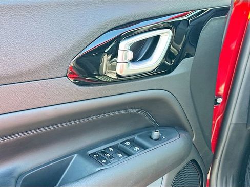 New 2026 Jeep Compass Latitude image 12