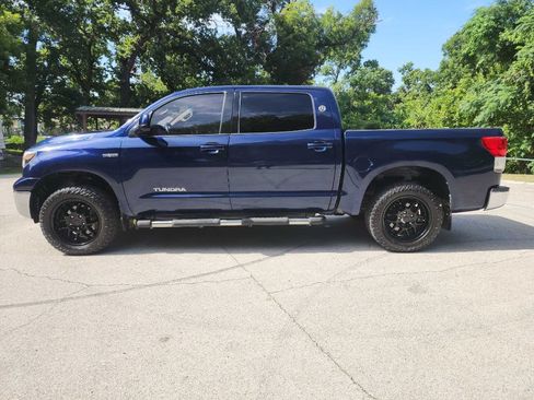 Used 2011 Toyota Tundra 2WD CrewMax w/ Tow Pkg image 4