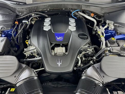 Used 2022 Maserati Levante Modena image 37