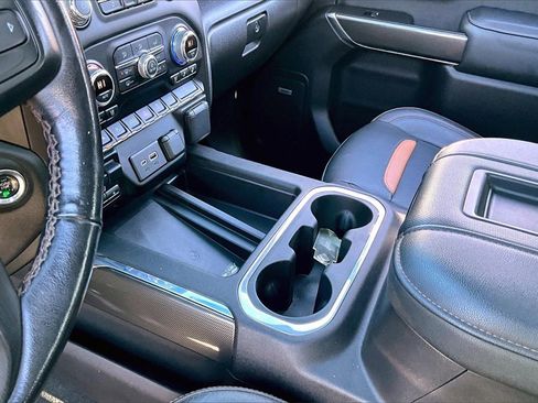 Used 2021 GMC Sierra 1500 AT4 w/ AT4 Value Package image 18