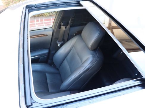 Used 2012 Mercedes-Benz S 350 BlueTEC 4MATIC image 31