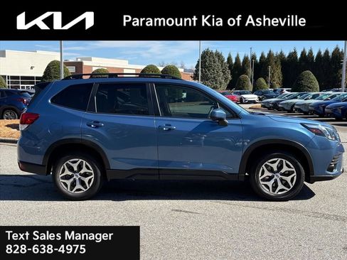 Used 2024 Subaru Forester Premium image 6