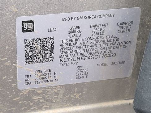 Used 2025 Chevrolet Trax LT w/ LT Convenience Package FWD image 16