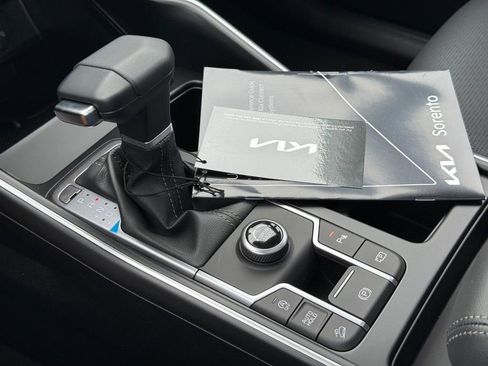 New 2026 Kia Sorento S w/ S Panoramic Sunroof Package image 20