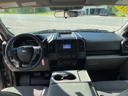Used 2018 Ford F150 XL w/ Equipment Group 101A Mid AWD/4WD image 15