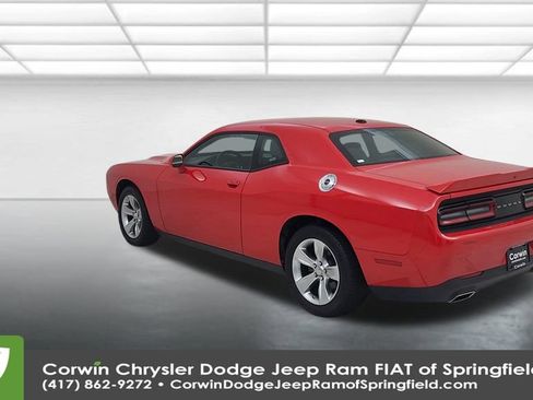 Certified 2022 Dodge Challenger SXT image 11