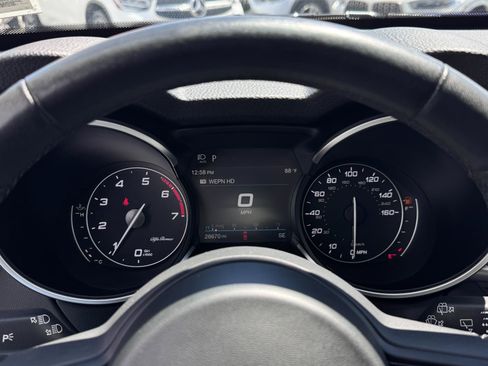 Used 2022 Alfa Romeo Stelvio Ti image 18