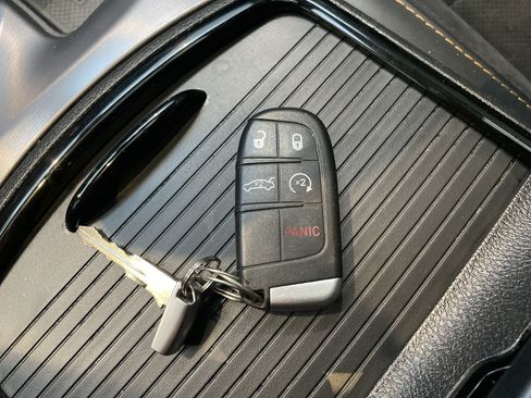Used 2022 Dodge Charger Scat Pack RWD image 43