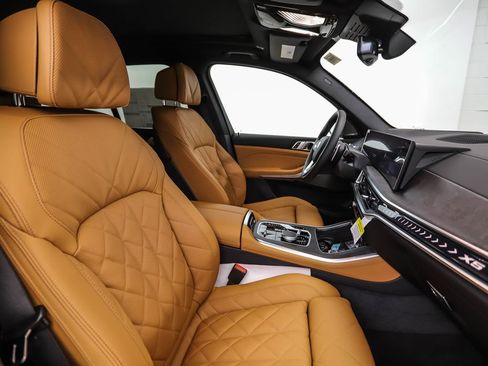 New 2026 BMW X5 xDrive50e image 31