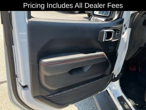 Used 2024 Jeep Wrangler Unlimited Rubicon w/ Dual Top Group AWD/4WD image 7