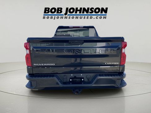 Used 2023 Chevrolet Silverado 1500 Custom image 9