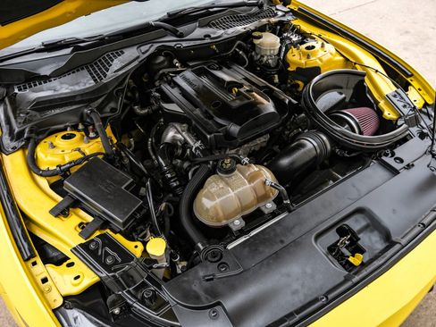 Used 2016 Ford Mustang Premium image 45