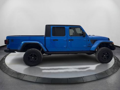 Used 2021 Jeep Gladiator Sport AWD/4WD image 4