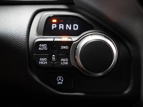 Used 2025 RAM 1500 Big Horn image 32