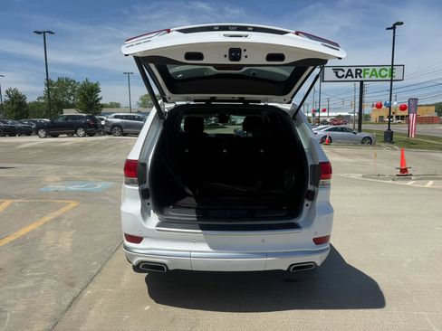 Used 2018 Jeep Grand Cherokee Summit w/ Platinum Series Group AWD/4WD image 13