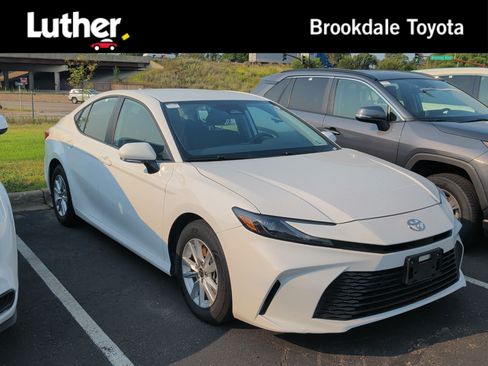 Used 2026 Toyota Camry LE FWD image 1