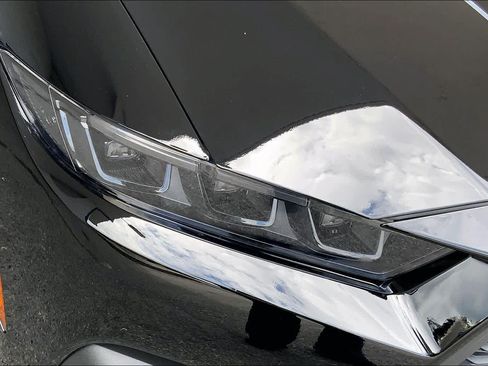Used 2025 Ford Mustang Coupe RWD image 26