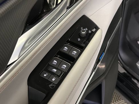 New 2026 Jeep Grand Wagoneer Summit w/ Premium Group III AWD/4WD image 12