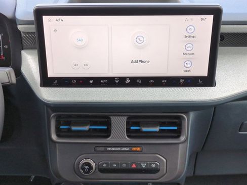 New 2025 Ford Maverick XLT w/ XLT Luxury Package image 18