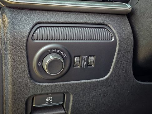 New 2026 Jeep Grand Wagoneer Limited AWD/4WD image 17