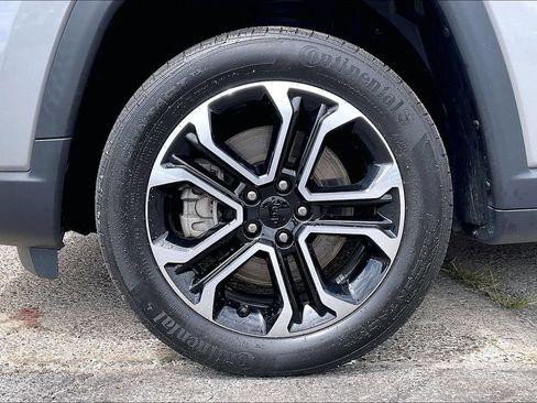 Used 2023 Jeep Compass Limited AWD/4WD image 9