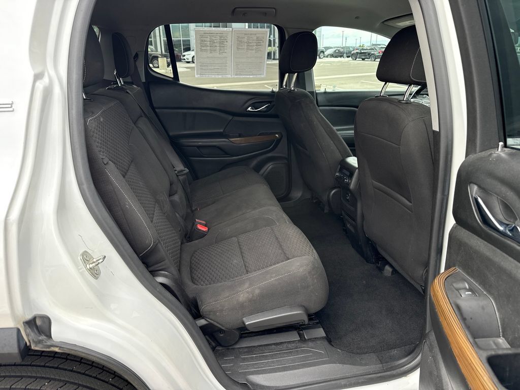 Used 2018 GMC Acadia SLE AWD/4WD image 25