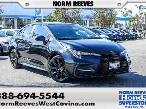 Used 2022 Toyota Corolla SE image 1