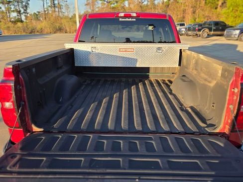 Used 2018 Chevrolet Silverado 1500 LT w/ Texas Edition image 5