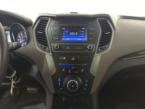 Used 2018 Hyundai Santa Fe Sport FWD image 13