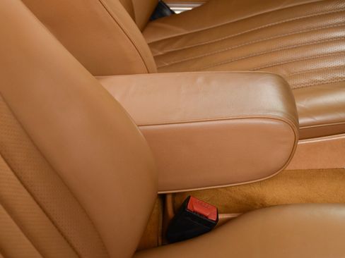 Used 1987 Mercedes-Benz 560 SL image 22