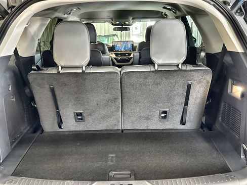 New 2026 Ford Explorer Active w/ Active Comfort Package RWD image 29