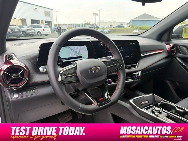 Used 2026 Chevrolet Equinox RS AWD/4WD image 21
