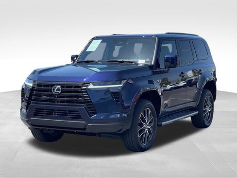 Used 2026 Lexus GX 550 w/ Cold Area Package AWD/4WD image 3