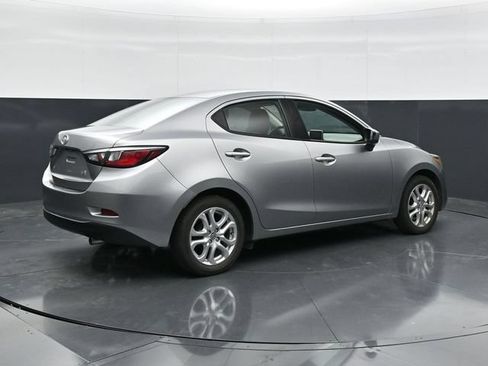 Used 2016 Scion iA FWD image 2