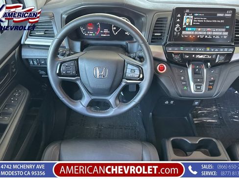 Used 2025 Honda Odyssey EX-L image 17