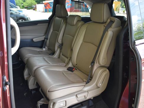Used 2021 Honda Odyssey Elite image 16
