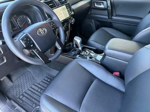 Used 2021 Toyota 4Runner TRD Off-Road Premium w/ Moonroof Package AWD/4WD image 11